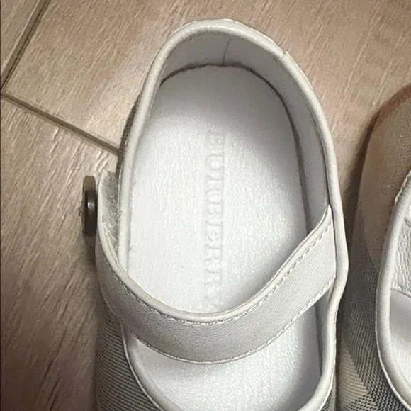 Burberry Plaid baby Shoes - Picture 6 of 12